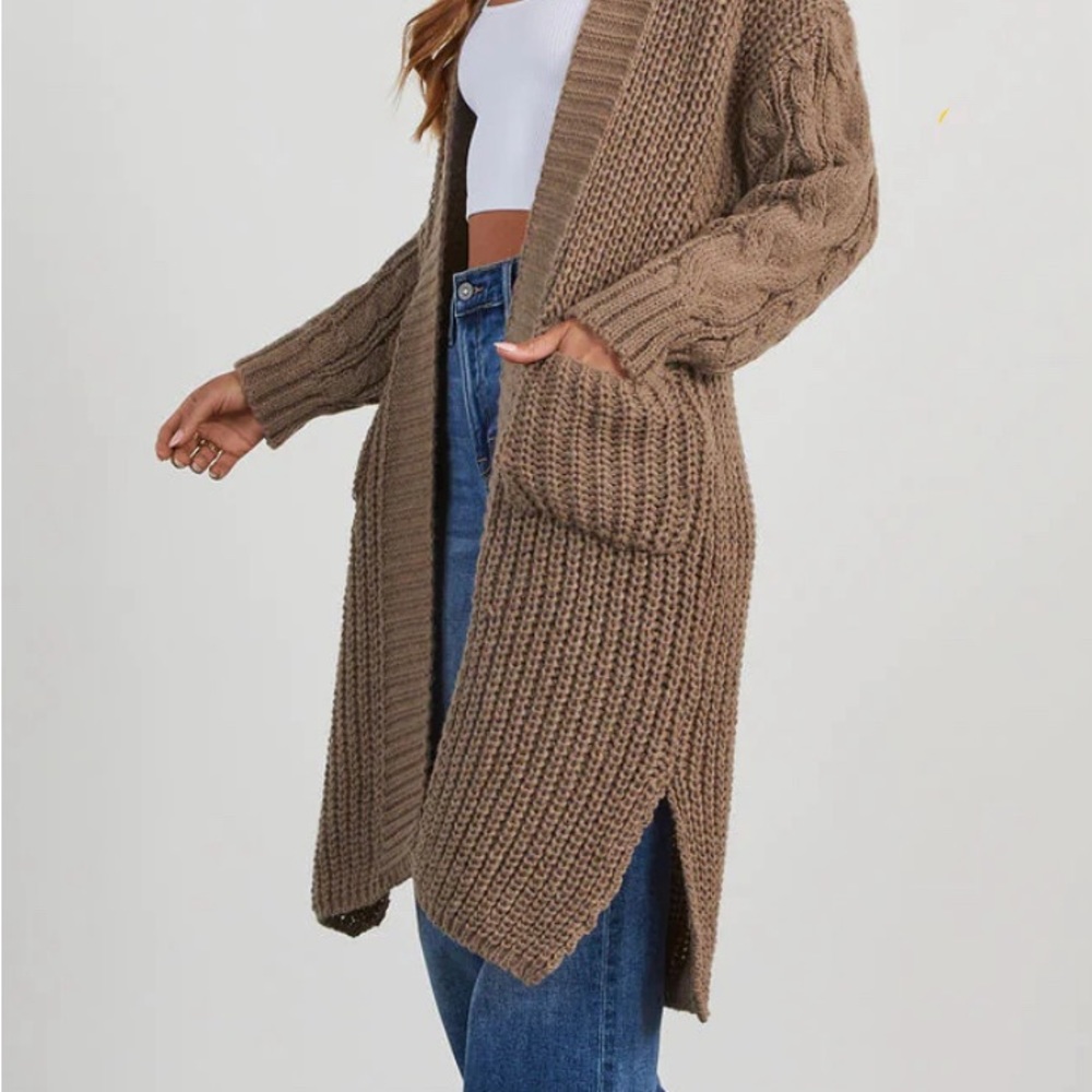 NWT SWEATER